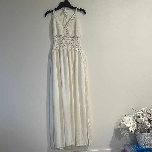 White Halter‎ Sleeveless Maxi Dress - Picture 1 of 12